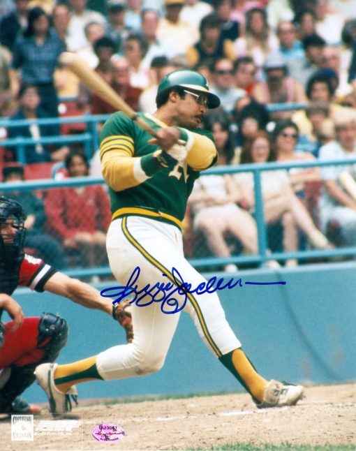 Reggie Jackson autographed 8x10 photo - Oakland - 1009