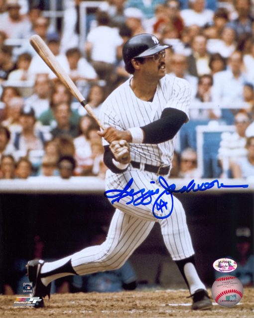 Reggie Jackson autographed 8x10 photo - Yankees - 1021